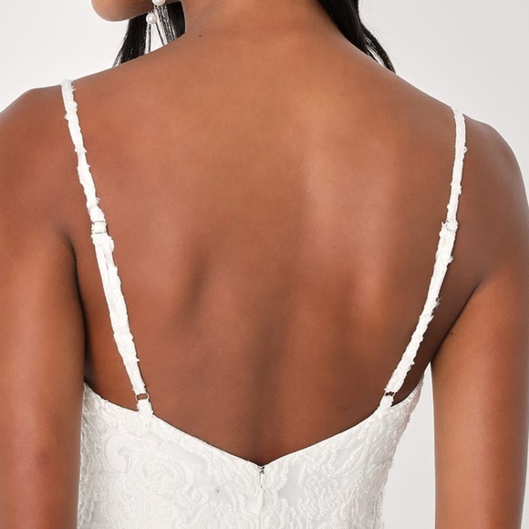 LULU’S Moonlight Moments White Floral Jacquard Backless Mini Dress NWT - Picture 7 of 12